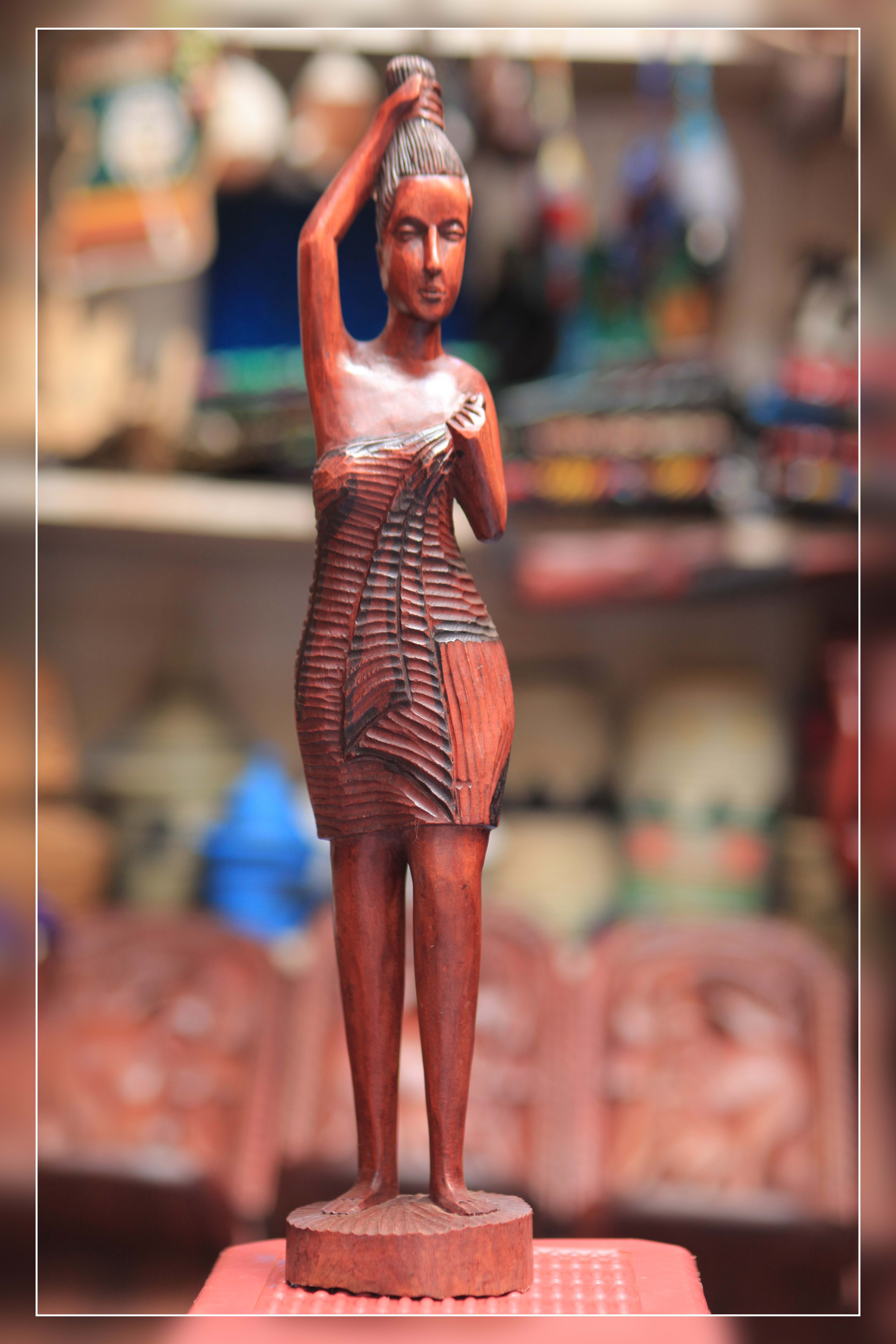 AFRICAN GIRL WOOD CURVY