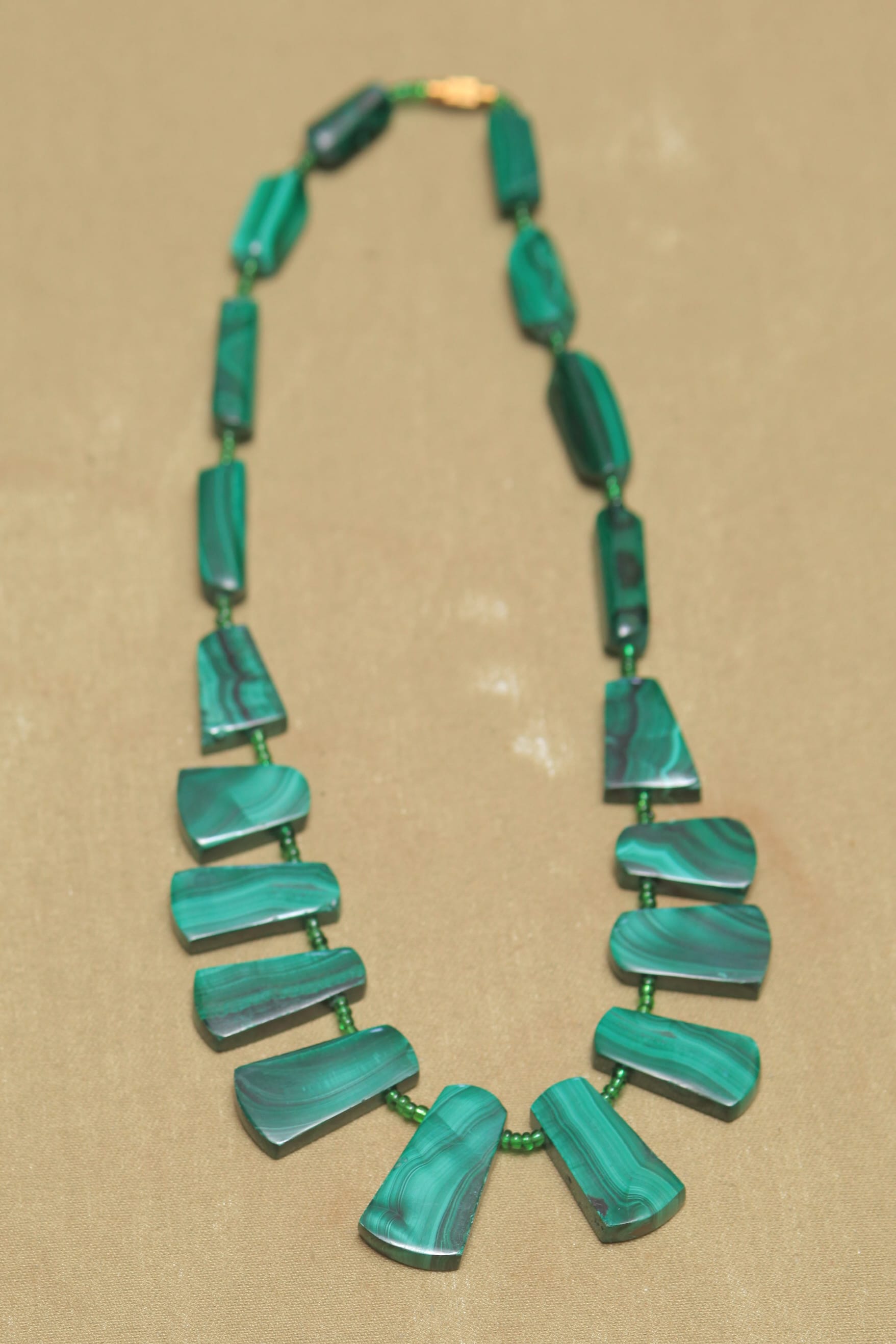 SALAMIC BEEDS NECK-LESS