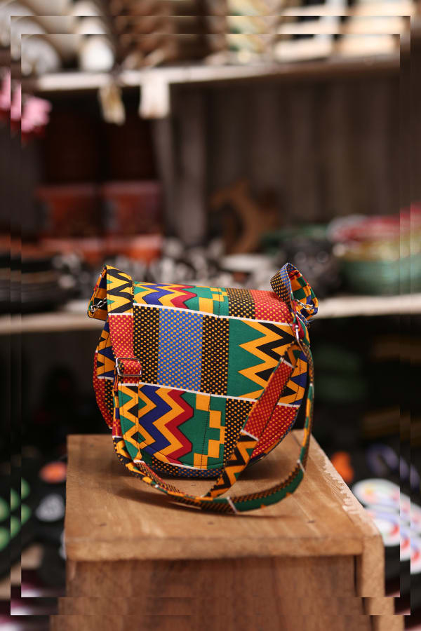 HAND BAG