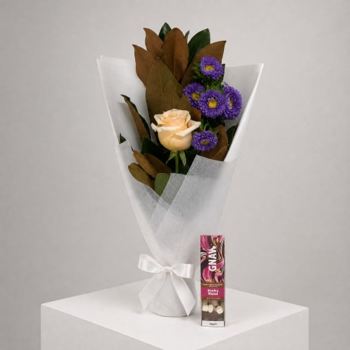 Daily Bouquet - Peach rose and violet hush