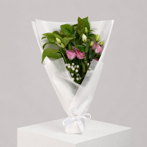 Daily Bouquet - Pink lisianthus and green sparkle