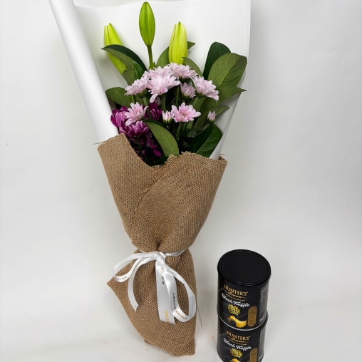 Daily Bouquet — Lilies, Blooms & Truffle Chips