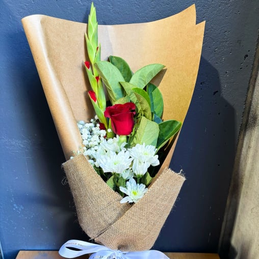 Daily Bouquet — Enchanting Blooms in Full Harmony