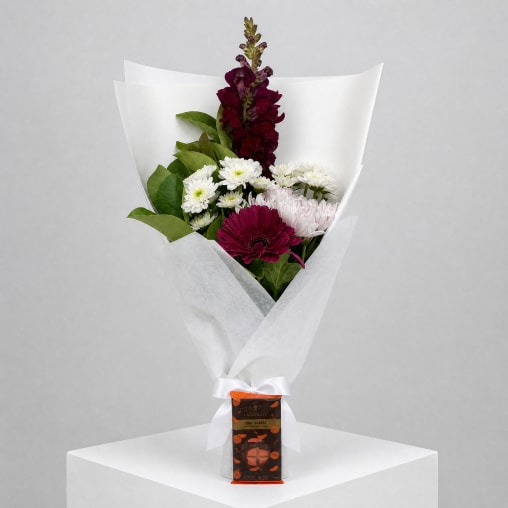 Daily Bouquet - Hot pink wink, red bloom glow