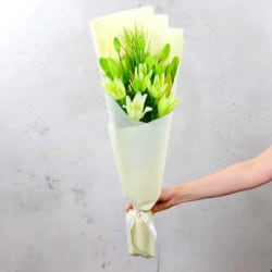 White Lily Bunch - Standard