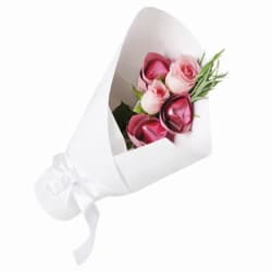 Little Sweetheart Posy - Standard