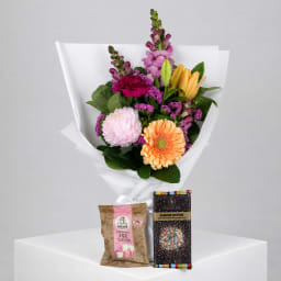 Daily Bouquet - Peach pop and rainbow snack
