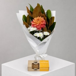 Daily Bouquet - Magnolia glow and savoury crunch