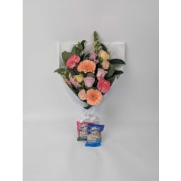 Daily Bouquet - Blush garden with cookie backup