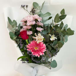 Daily Bouquet Elegant Harmony in Bloom