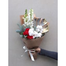 Christmas Gleam Bouquet