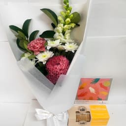 Daily Bouquet — Carnations, Disbuds & a Cheesy Crunch