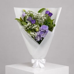 Daily Bouquet - Violet buds and lavender frills