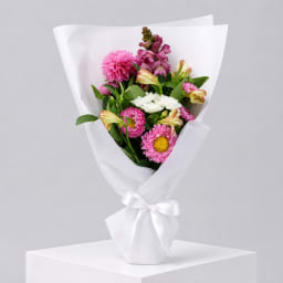 Daily Bouquet - Pink dahlia and lemon lift