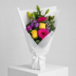 Daily Bouquet - Neon petals and lemon lift