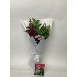Daily Bouquet - Snapdragons and snack break