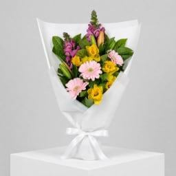 Daily Bouquet - Lavender snaps and sunny petals
