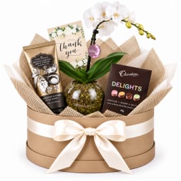🌸🤍 Thank You Blooms & Little Luxuries Hamper 🤍🌸