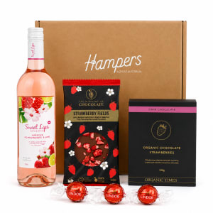 🍓💋 Sweet Lips & Strawberries Hamper 💋🍓 - Standard