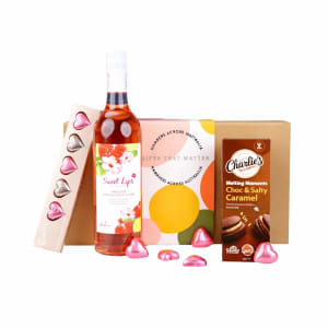 Sweet Lips Moscato Gift Hamper - Standard