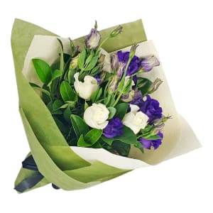 Roses and Lisianthus