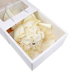 Preserved White Posy 