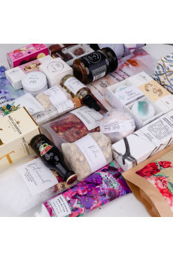 Surprise Pamper Hamper Alcohol - Standard