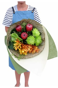 Picturesque Posy - Standard