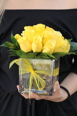 Yellow Rose Vase - Standard