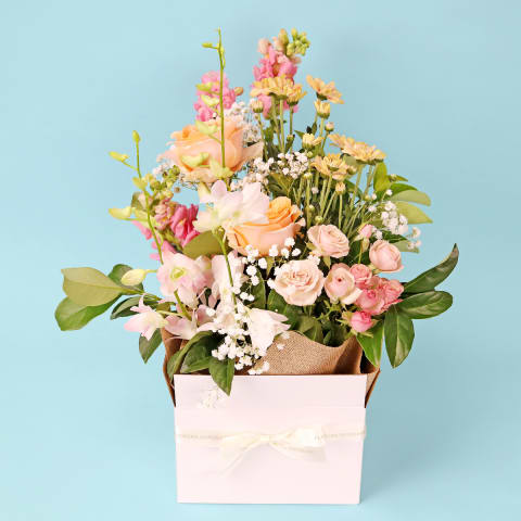 Blushing Bloom Box  - Deluxe 0