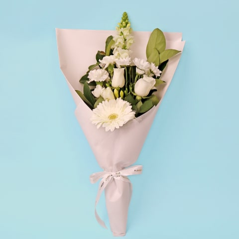 Snowfall Garden Bouquet  - Standard 0