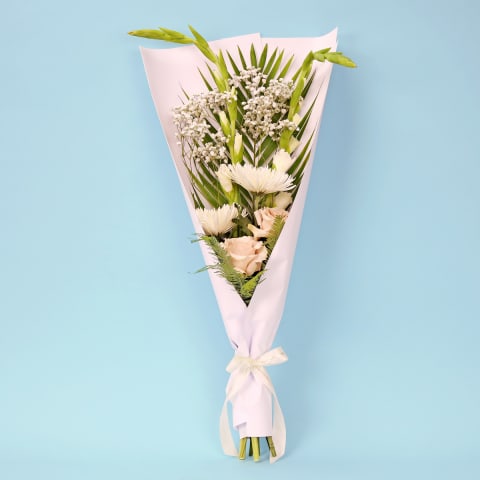  I Am Yours Posy - Standard 0