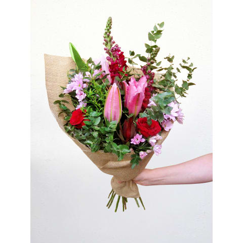 Showoff Flower Bouquet - Standard 1