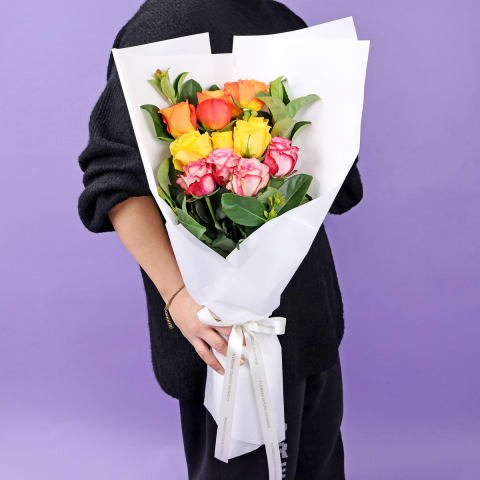 Twelve Roses Bouquet - Deluxe 1