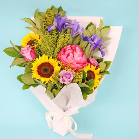 Sunflower Serenade Bouquet  - Standard 0