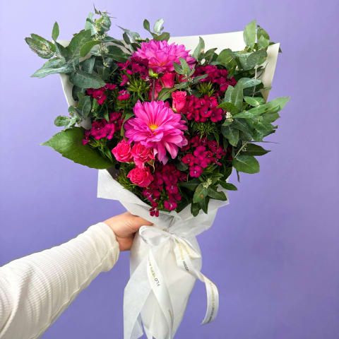 Daily Bouquet Forever Yours This Valentine - Standard 0