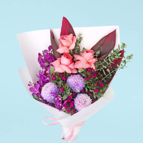 Magnificent Floral Fusion   - Standard 0