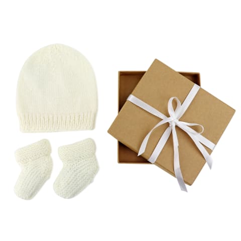 White Baby Gift Set - Standard 0