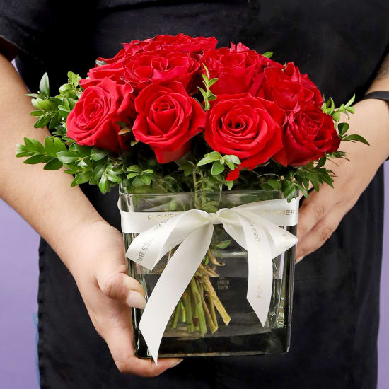Rose's Vase - Deluxe