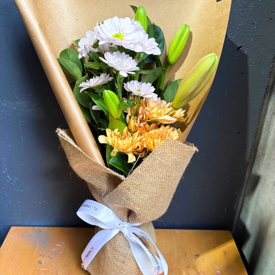 Daily Bouquet Timeless Romance in Bloom ❤️🌸✨ - Standard
