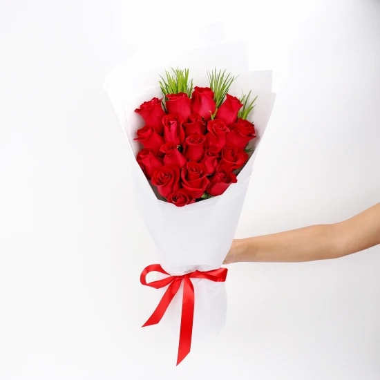 Valentine's 6 Red Rose Bouquet - 18 Roses