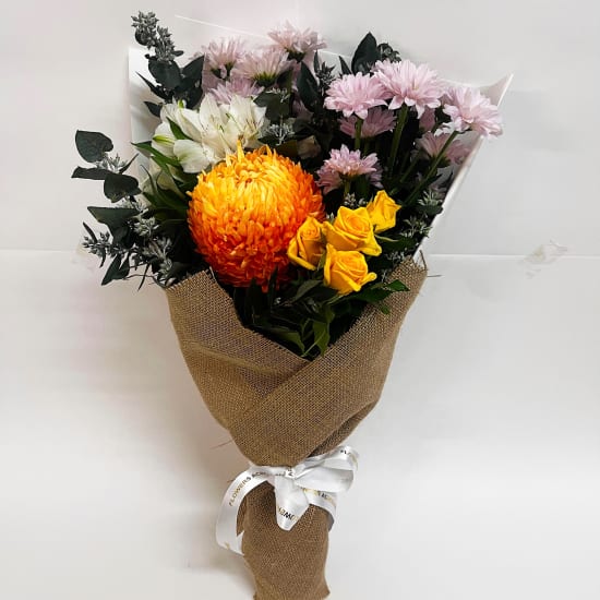 Daily Bouquet Soft Romance in Bloom - Standard