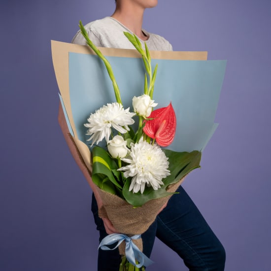 Strawberry & Cream Bunch - Standard