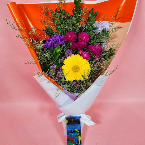 Daily Bouquet A Bloom & A Sweet Embrace ✨🌸 - Standard