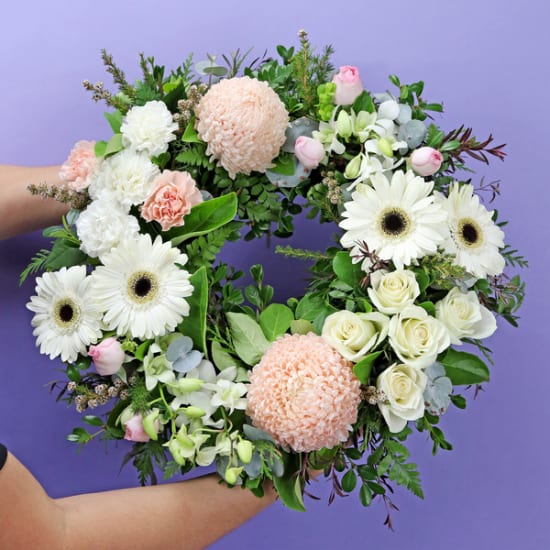 Delicate Comfort Wreath - Standard