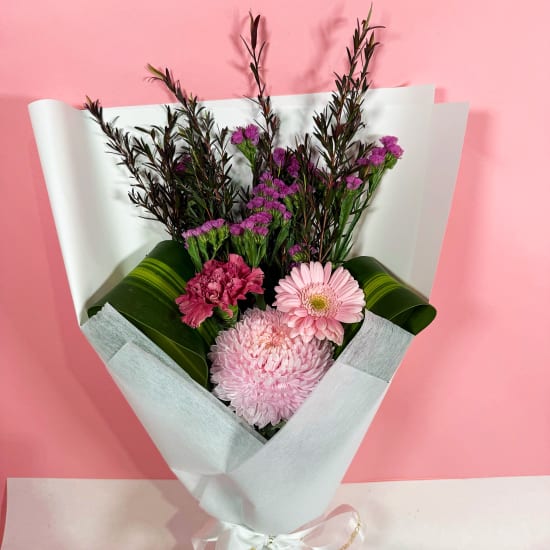 Daily Bouquet Radiant Elegance in Bloom ✨🌸 - Standard