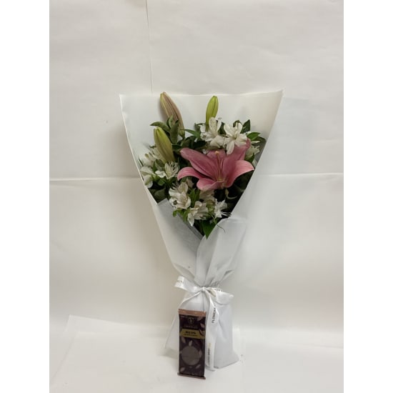 Daily Bouquet - Pale pink and fresh white - Standard