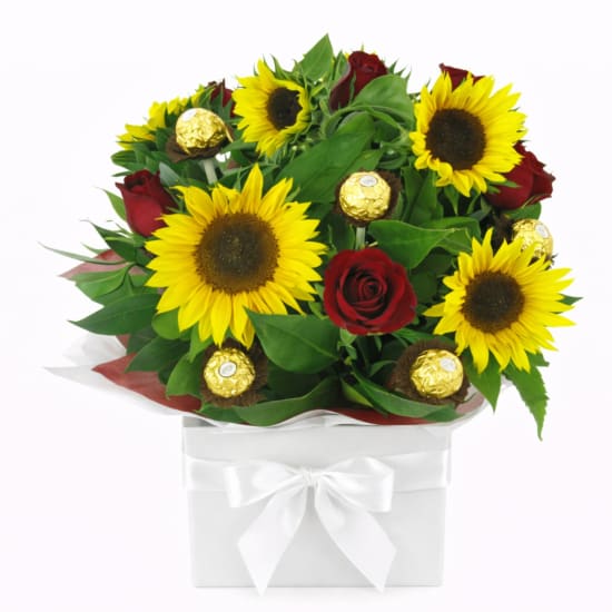 Summer Loving Ferrero Flower Box - Deluxe