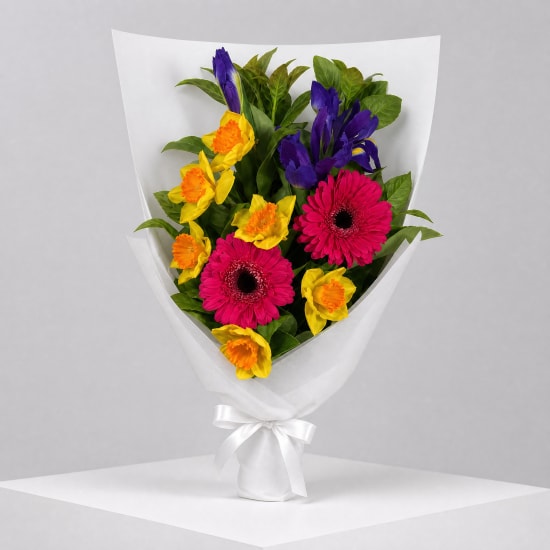 Daily Bouquet - Sunshine mix with electric iris - Standard