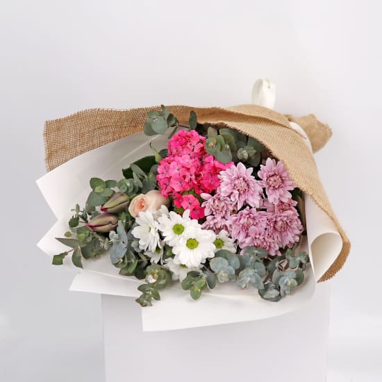 Pretty Picture Bouquet - Standard